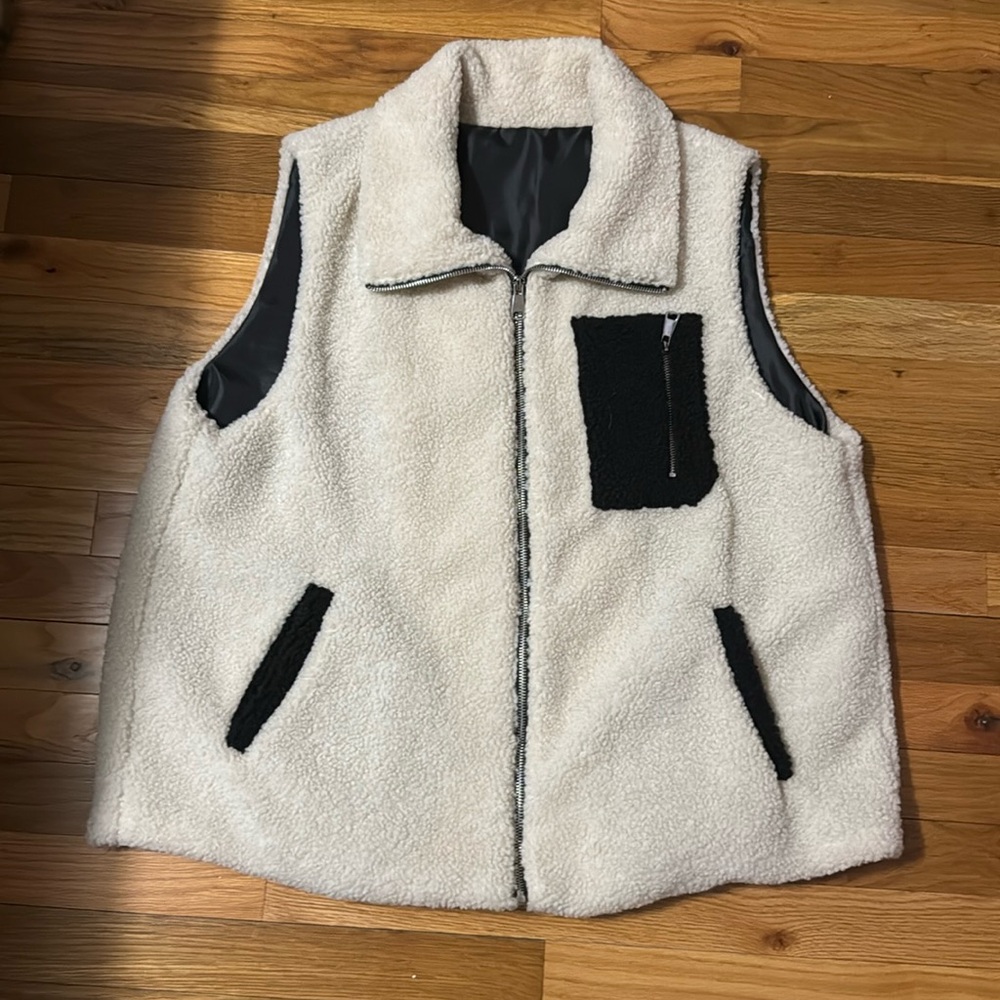 Brand new beige Sherpa vest